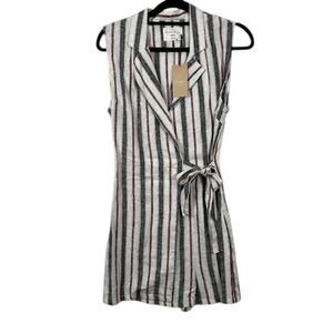 NWT Love Tree Linen Blend Short Romper Wrap Front Side Tie Hidden Zip Medium